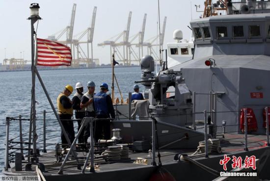 当地时间6月16日，卡塔尔和美国海军在卡塔尔多哈附近海域举行联合军演。