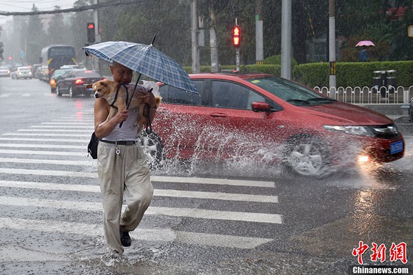 北京现入汛以来最强降雨 今天夜间减弱